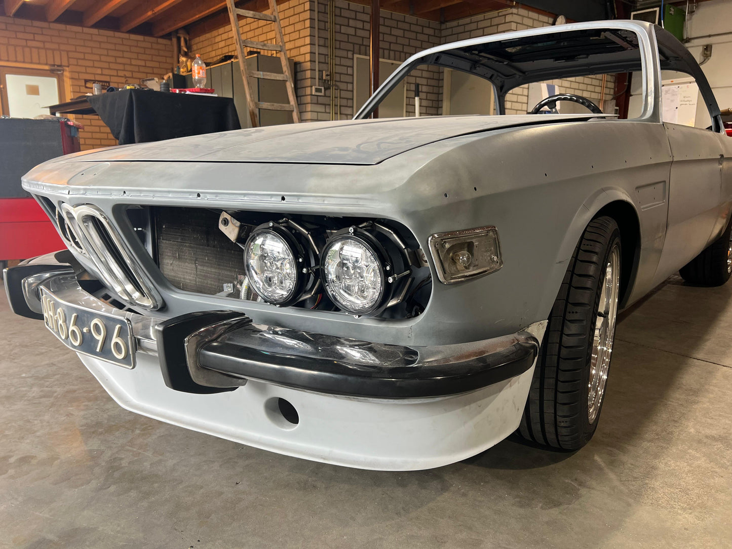 BMW E9 LED koplamp brackets (1968 - 1974)