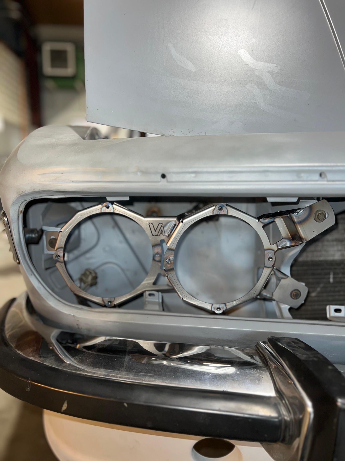 BMW E9 LED koplamp brackets (1968 - 1974)