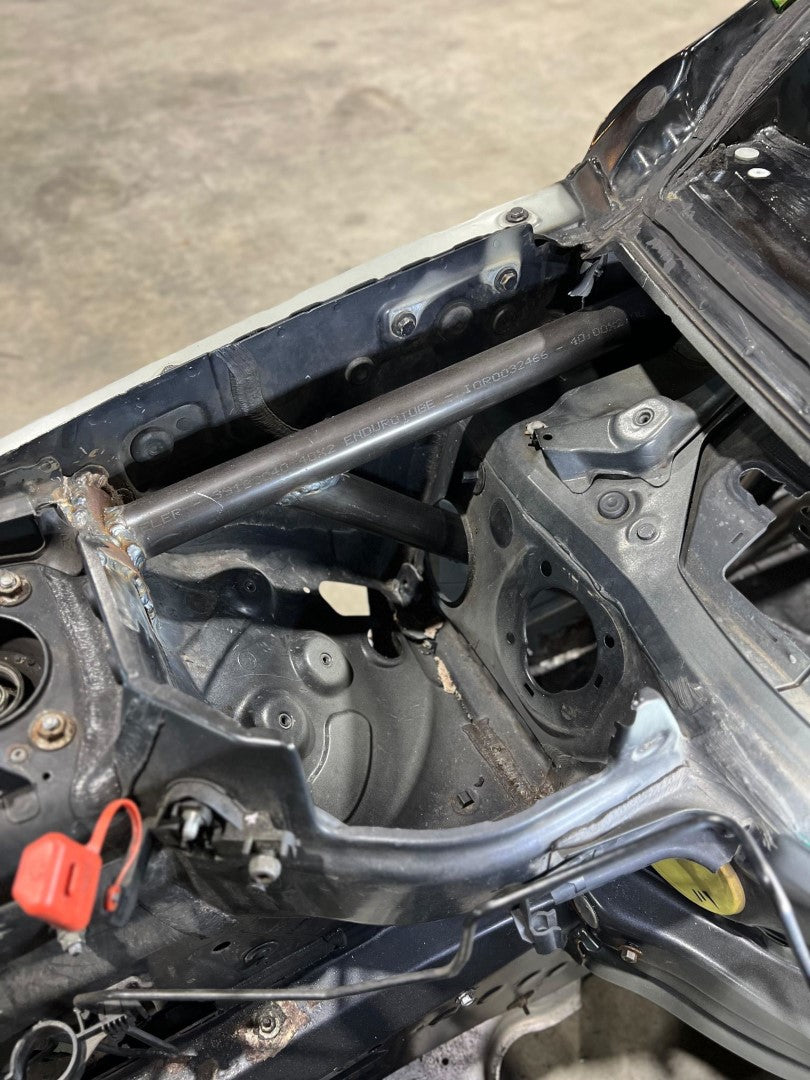 FIA-gecertificeerde weld-in rolkooi voor BMW E90 3-serie, geoptimaliseerd voor circuit en rally
