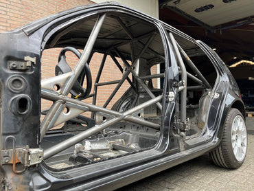 Rolkooi voor de Volkswagen Golf MK4, met FIA / KNAF Certificaat.