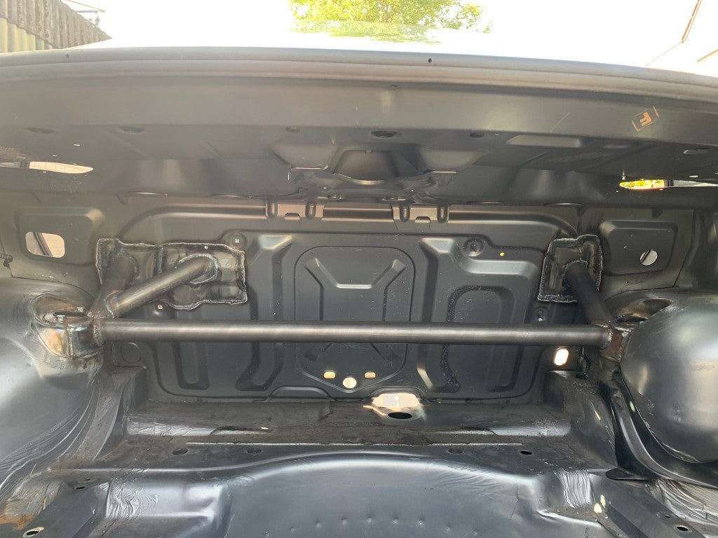 BMW E36 Coupé 3er-Reihe (1990-1999) – FIA/KNAF-zertifizierter Überrollkäfig