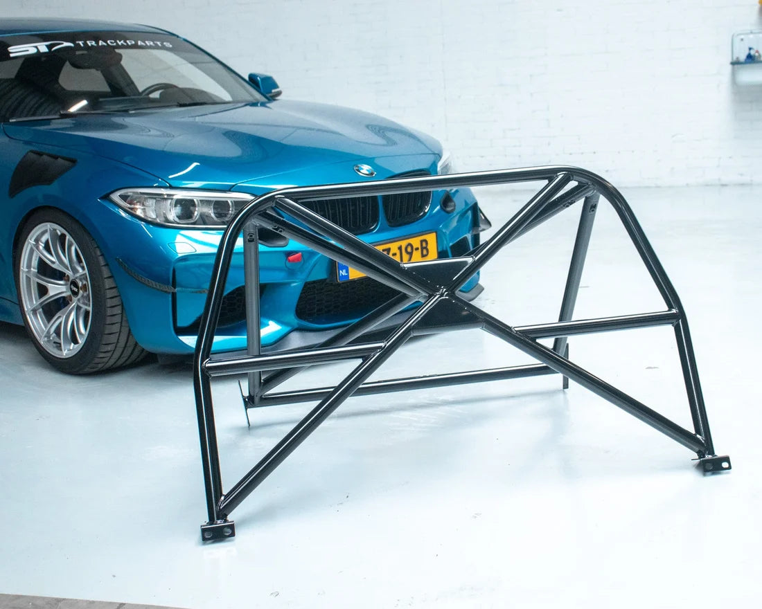 BMW F87 M2 Clubsport Überrollkäfig (VA Fabrication x ST-Trackparts)