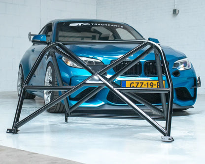 BMW F87 M2 Clubsport Überrollkäfig (VA Fabrication x ST-Trackparts)